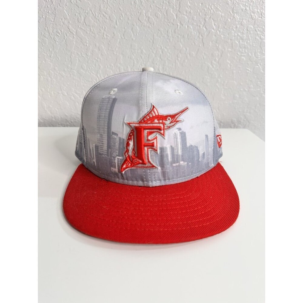 ⚾ Florida Marlins New Era 59FIFTY CITYSCAPE fitted Hat - Size‎ 7 1/8 New